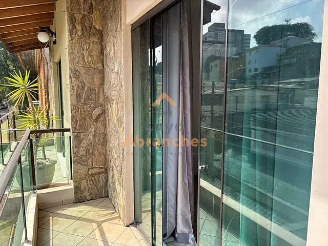 Sobrado com 126m² 2 quartos e 1 banheiro, à venda, no bairro Vila Guedes em São Paulo