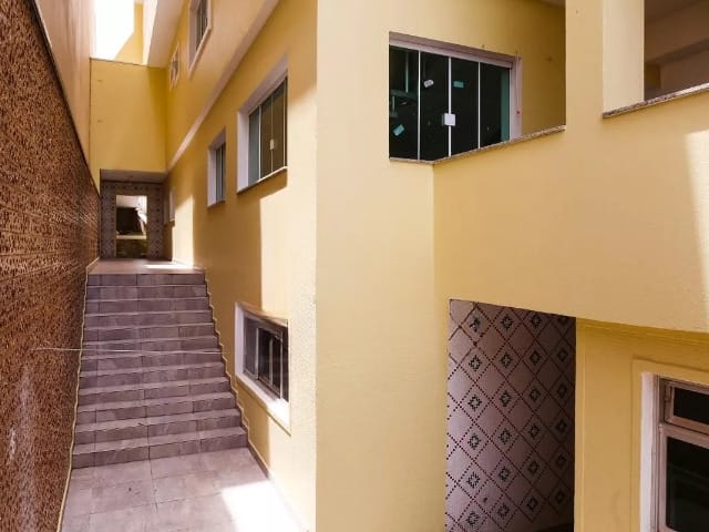 Sobrado 4 quartos e 5 banheiros, para alugar, no bairro Parque Oratório em Santo André