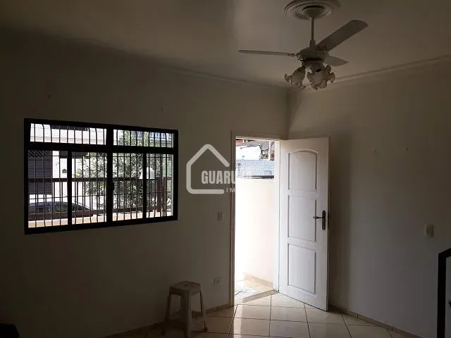 Sobrado 2 quartos e 2 banheiros, à venda, no bairro Jardim Monteiro da Cruz (Vicente de Carvalho) em Guarujá