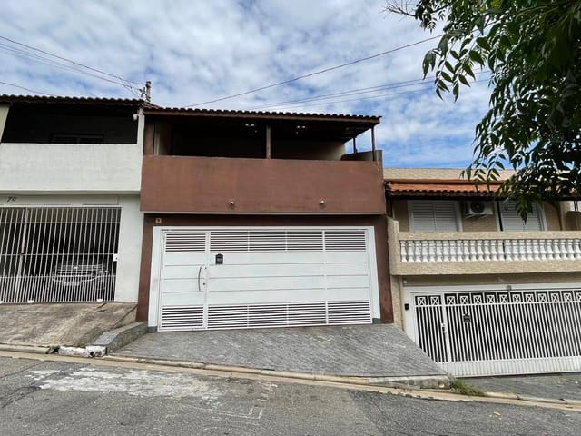 Sobrado com 150m² 3 quartos e 3 banheiros, à venda, no bairro Artur Alvim em São Paulo