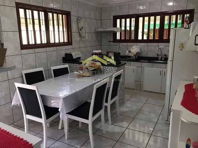 Sobrado 3 quartos e 1 banheiro, à venda, no bairro Jardim Sônia Maria em Mauá