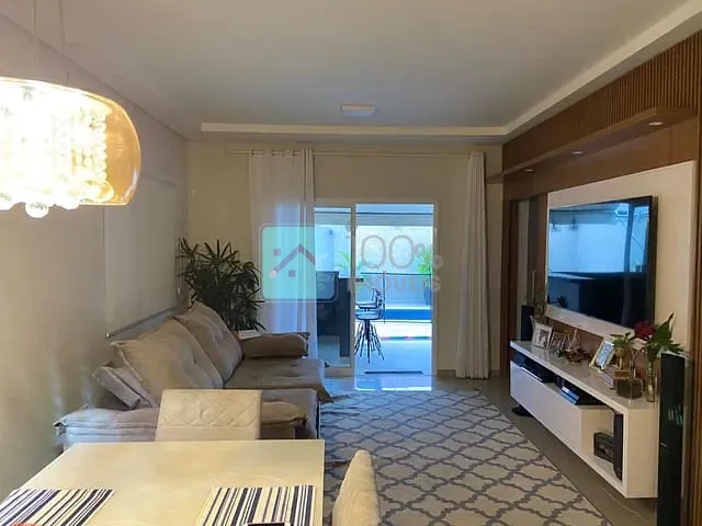 Sobrado com 250m² 5 quartos e 4 banheiros, à venda, no bairro Loteamento Villa Branca em Jacareí