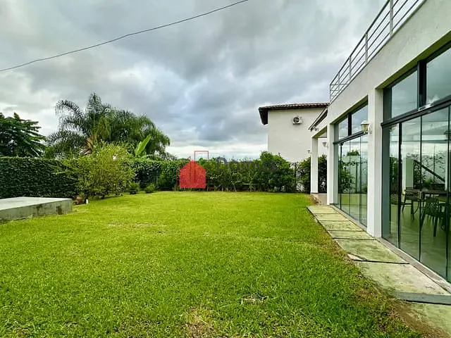 Sobrado com 787m² 5 quartos e 5 banheiros, à venda, no bairro Parque das Nações em Pindamonhangaba