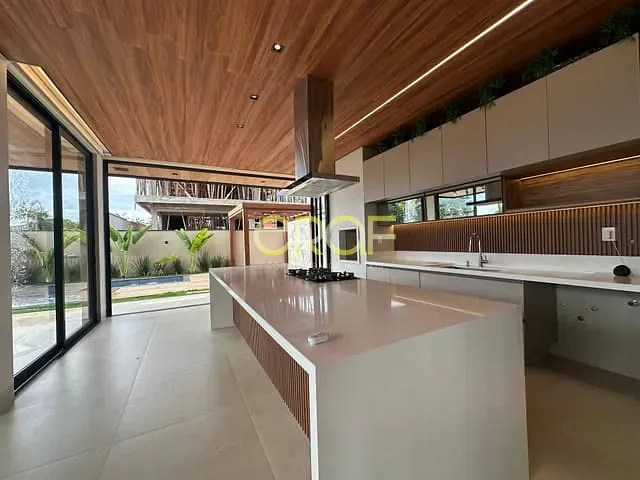 Sobrado 3 quartos e 4 banheiros, disponível, no bairro Setor Bosque em Formosa