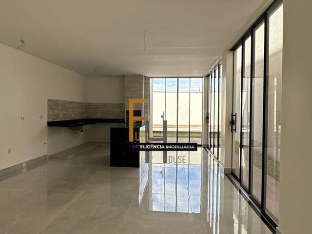 Sobrado com 213m² 3 quartos e 4 banheiros, à venda, no bairro Jardim Planalto em Goiânia