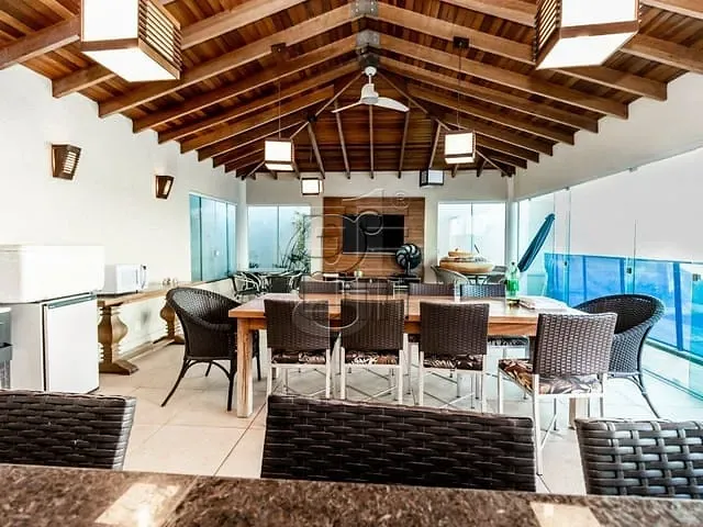 Casa com 675m² 4 quartos e 6 banheiros, à venda, no bairro Gleba Fazenda Palhano em Londrina