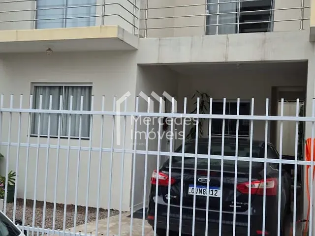 Sobrado com 70m² 2 quartos e 1 banheiro, à venda, no bairro Centro em Itajaí