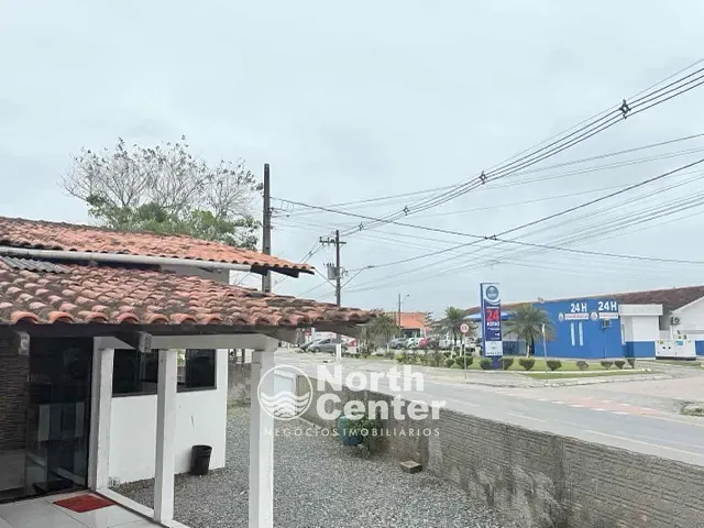 Sobrado com 357m² 3 quartos e 3 banheiros, à venda, no bairro Centro em Balneário Barra do Sul
