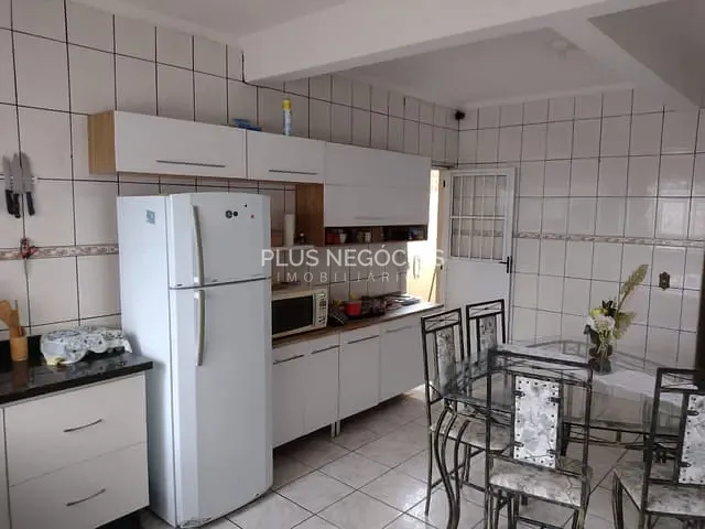 Sobrado com 175m² 2 quartos e 2 banheiros, à venda, no bairro Jardim Ipanema em Sorocaba