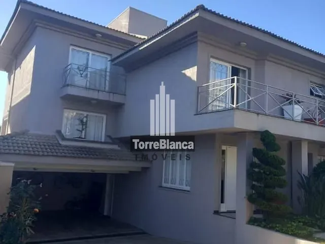 Sobrado com 752m² 4 quartos e 2 banheiros, à venda, no bairro Órfãs em Ponta Grossa