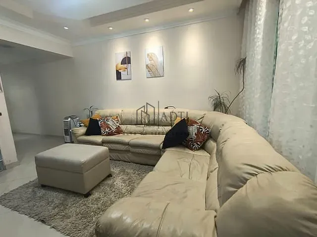 Sobrado com 125m² 4 quartos e 3 banheiros, à venda, no bairro Jardim Rubi em Mogi das Cruzes
