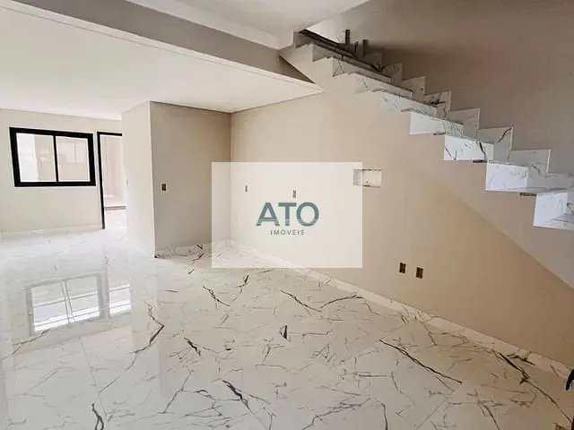 Sobrado 2 quartos e 3 banheiros, à venda, no bairro Areias em Tijucas