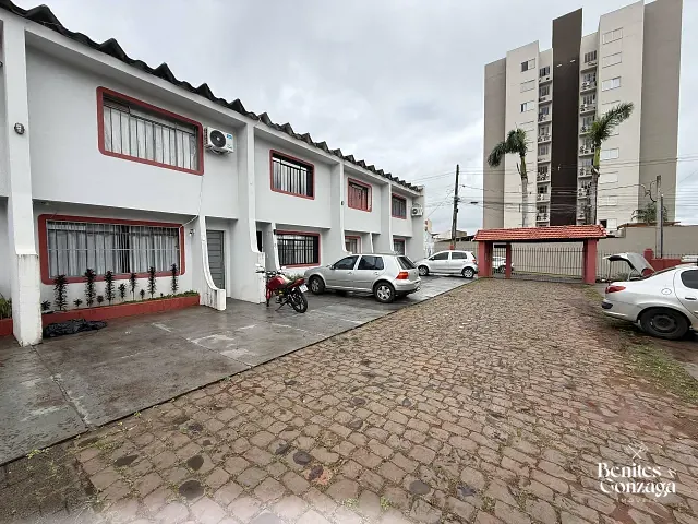 Sobrado 2 quartos e 2 banheiros, à venda, no bairro Jardim Cerro Azul em Maringá