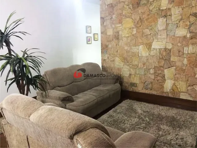 Sobrado com 204m² 3 quartos e 2 banheiros, à venda, no bairro Sítio da Figueira em São Paulo