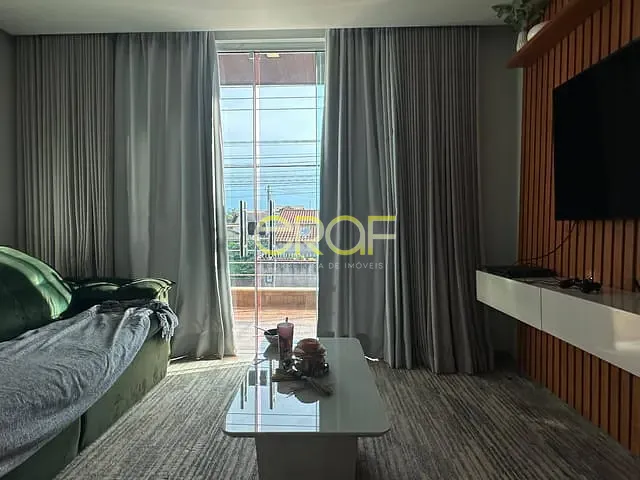 Sobrado com 249m² 3 quartos e 3 banheiros, à venda, no bairro Centro em Formosa