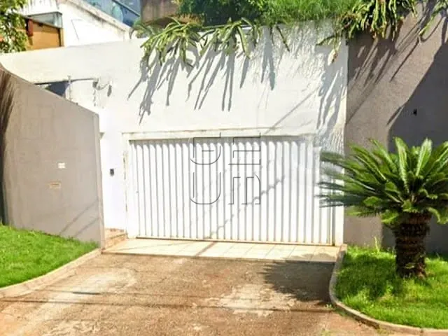 Sobrado com 588m² 5 quartos e 7 banheiros, à venda, no bairro Bela Suiça em Londrina