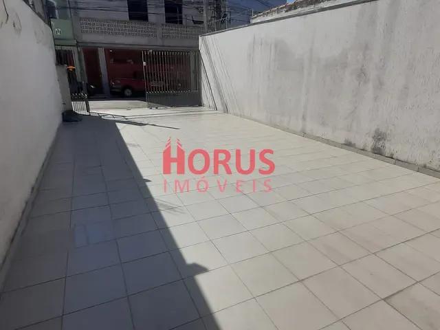 Sobrado à venda, no bairro Jardim das Laranjeiras em São Paulo