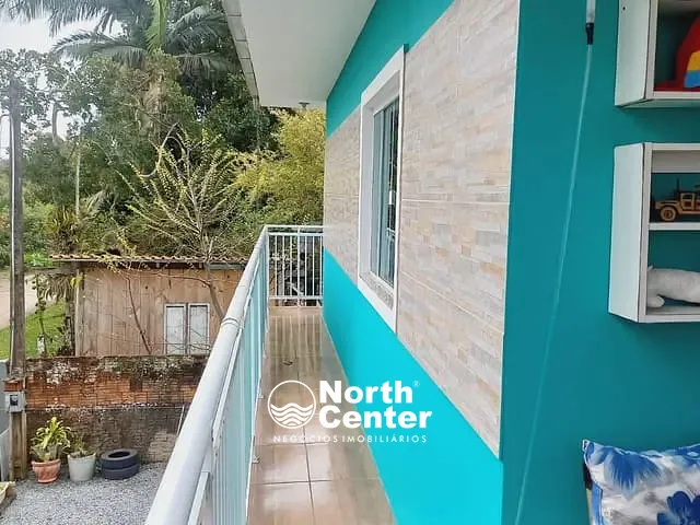 Sobrado com 494m² 7 quartos e 5 banheiros, à venda, no bairro Pinheiros em Balneário Barra do Sul
