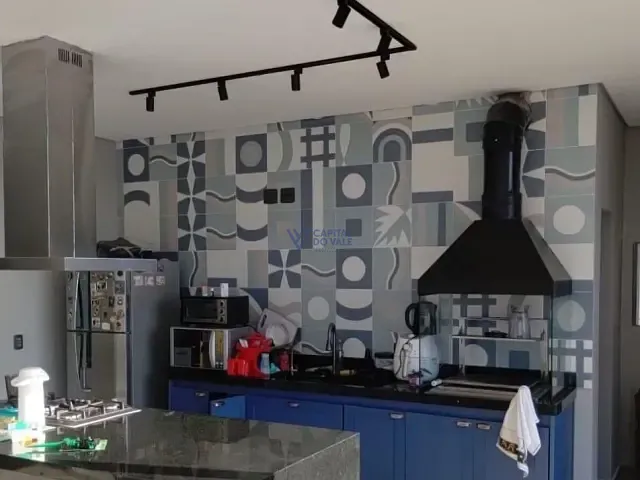 Sobrado com 347m² 4 quartos e 2 banheiros, à venda, no bairro São José dos Campos em São José dos Campos