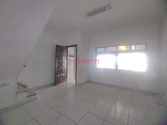 Sobrado 2 quartos e 2 banheiros, à venda ou para alugar, no bairro Vila Vivaldi em São Bernardo do Campo