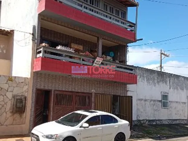 Sobrado com 512m² 4 quartos e 4 banheiros, à venda, no bairro Pontal em Ilhéus