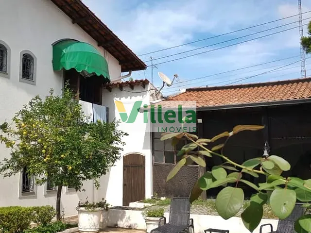 Sobrado 8 quartos e 3 banheiros, à venda ou para alugar, no bairro Centro em Poá