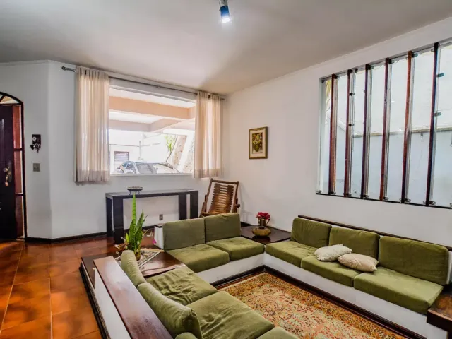 Sobrado 3 quartos e 4 banheiros, à venda ou para alugar, no bairro Santa Terezinha em Santo André