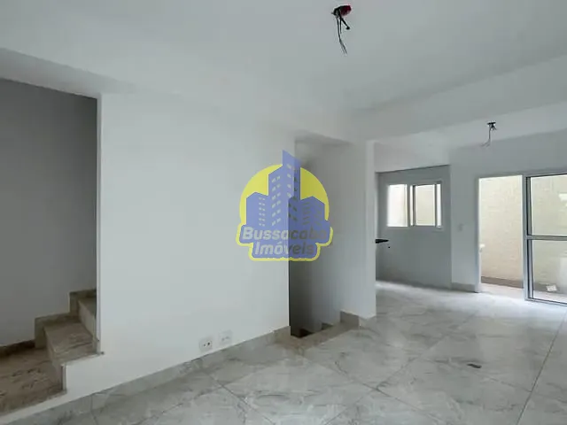 Sobrado com 700m² 2 quartos e 2 banheiros, à venda, no bairro Vila Osasco em Osasco