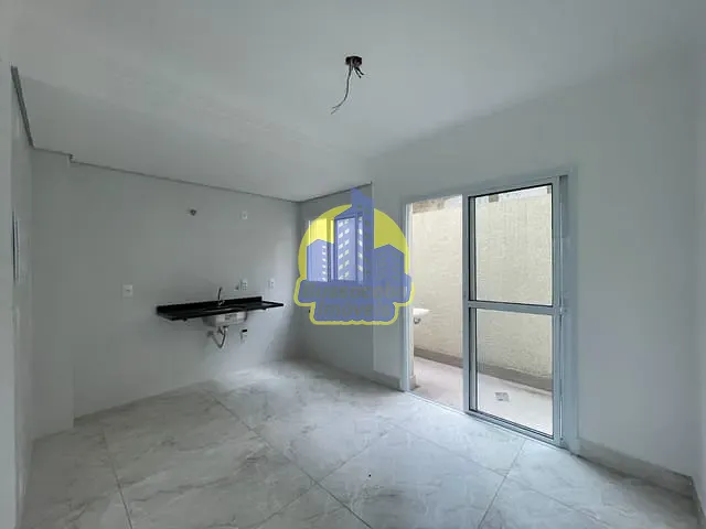 Sobrado com 700m² 2 quartos e 2 banheiros, à venda, no bairro Vila Osasco em Osasco