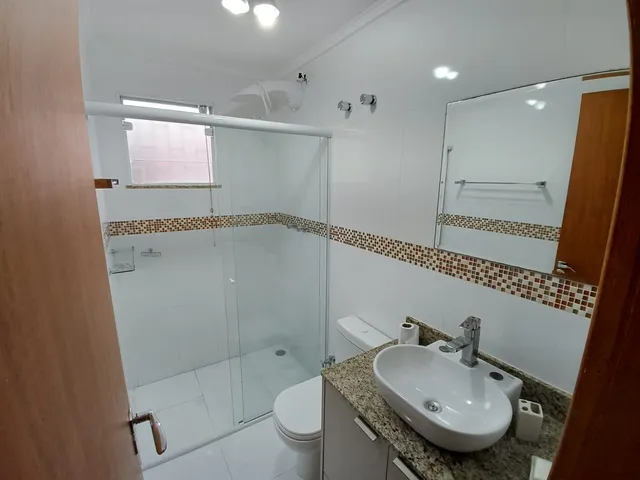 Sobrado com 215m² 3 quartos e 4 banheiros, para alugar, no bairro Vila Gumercindo em São Paulo