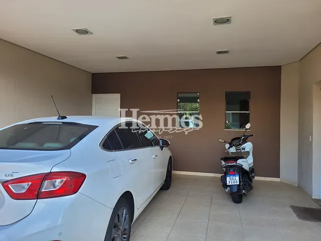 Sobrado com 300m² 4 quartos e 5 banheiros, à venda, no bairro Cascata em Paulínia