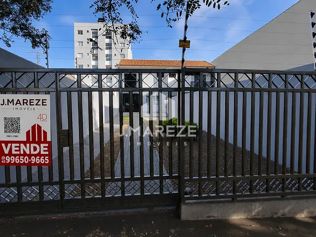 Sobrado com 180m² 2 quartos e 2 banheiros, à venda, no bairro Centro em Apucarana