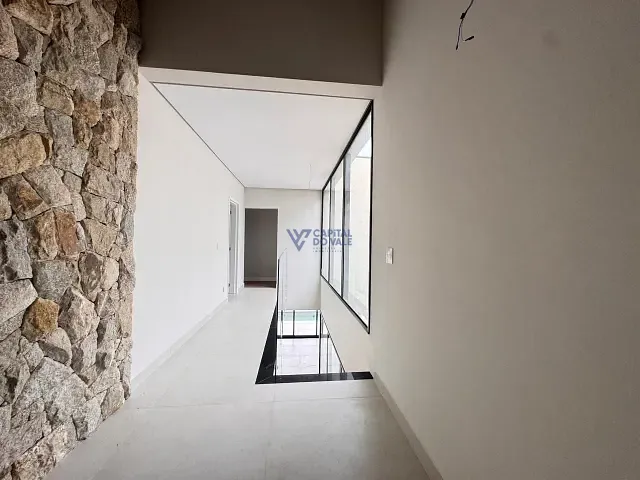 Sobrado com 450m² 3 quartos e 4 banheiros, à venda, no bairro Condomínio Residencial Monaco em São José dos Campos