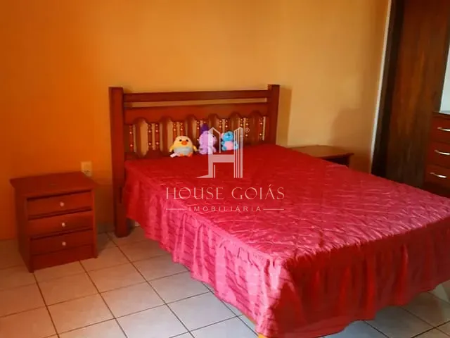Sobrado com 550m² 4 quartos e 2 banheiros, à venda, no bairro Jardim Balneário Meia Ponte em Goiânia