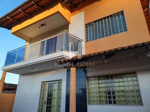 Sobrado com 550m² 4 quartos e 2 banheiros, à venda, no bairro Jardim Balneário Meia Ponte em Goiânia