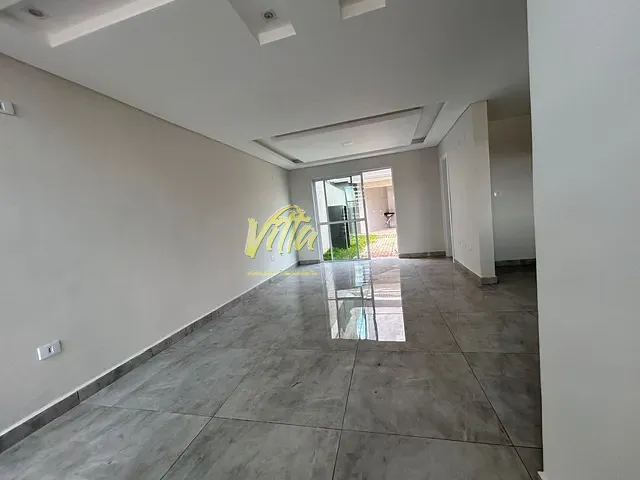 Sobrado com 180m² 3 quartos e 3 banheiros, à venda, no bairro Iguaçu em Araucária