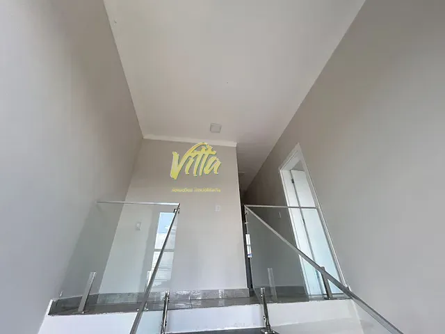 Sobrado com 180m² 3 quartos e 3 banheiros, à venda, no bairro Iguaçu em Araucária
