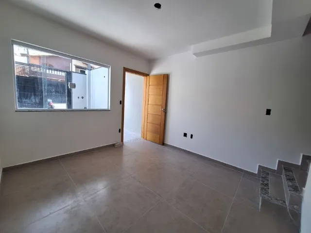 Sobrado 3 quartos e 2 banheiros, à venda, no bairro Campestre em Santo André