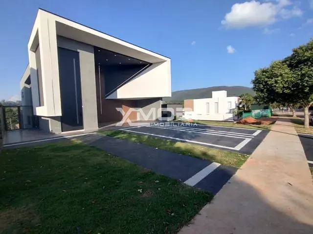Sobrado com 525m² 3 quartos e 6 banheiros, à venda, no bairro Condomínio Reserva da Serra em Jundiaí