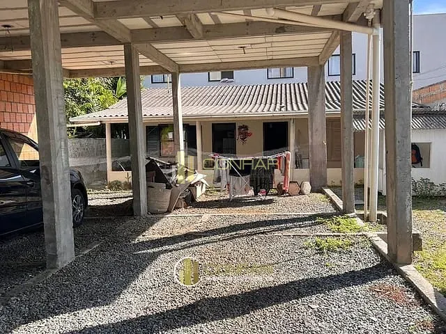 Sobrado com 316m² 2 quartos e 2 banheiros, à venda, no bairro Morretes em Itapema