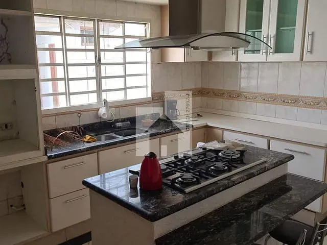 Sobrado com 175m² 3 quartos e 4 banheiros, à venda, no bairro Parque Residencial Jundiaí em Jundiaí