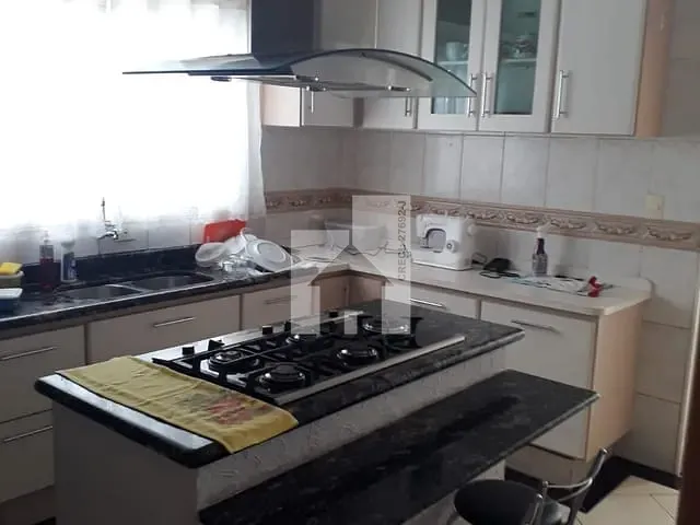 Sobrado com 175m² 3 quartos e 4 banheiros, à venda, no bairro Parque Residencial Jundiaí em Jundiaí