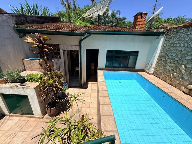 Sobrado com 172m² 3 quartos e 3 banheiros, à venda, no bairro Jardim Boa Vista em Pindamonhangaba