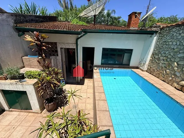 Sobrado com 172m² 3 quartos e 3 banheiros, à venda, no bairro Jardim Boa Vista em Pindamonhangaba