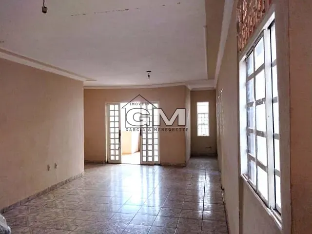 Sobrado com 350m² 3 quartos e 2 banheiros, à venda, no bairro Residencial Parque dos Servidores em Ribeirão Preto