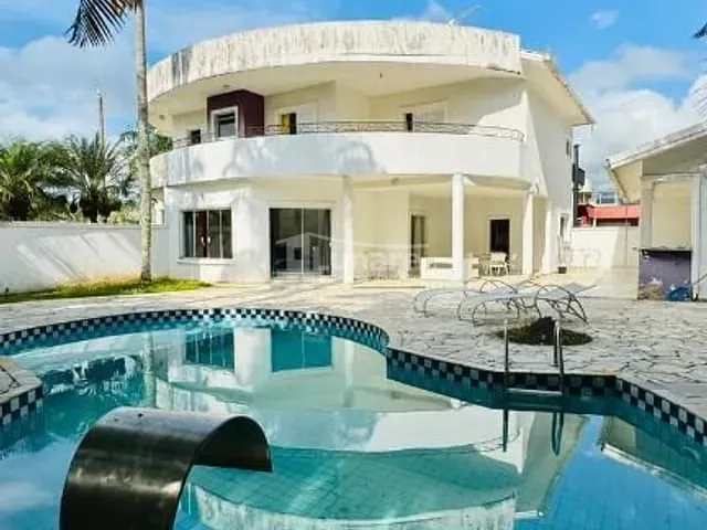 Sobrado com 733m² 3 quartos e 5 banheiros, à venda, no bairro Jardim Aracy em Mogi das Cruzes