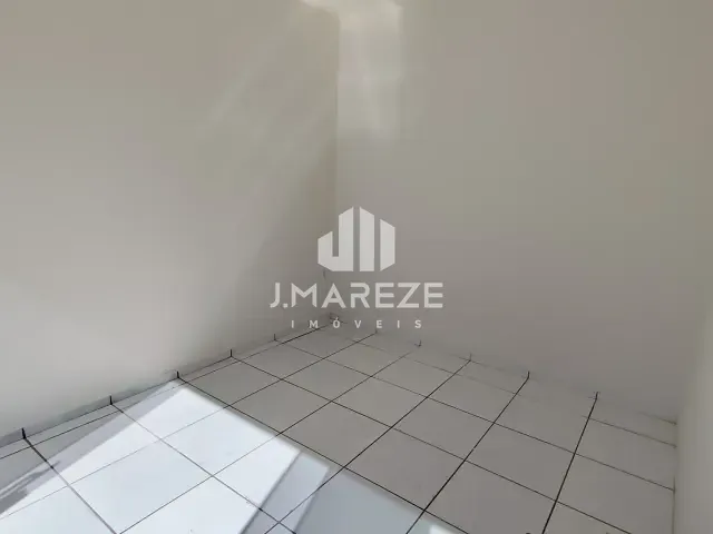 Sobrado com 180m² 2 quartos e 2 banheiros, à venda, no bairro Centro em Apucarana