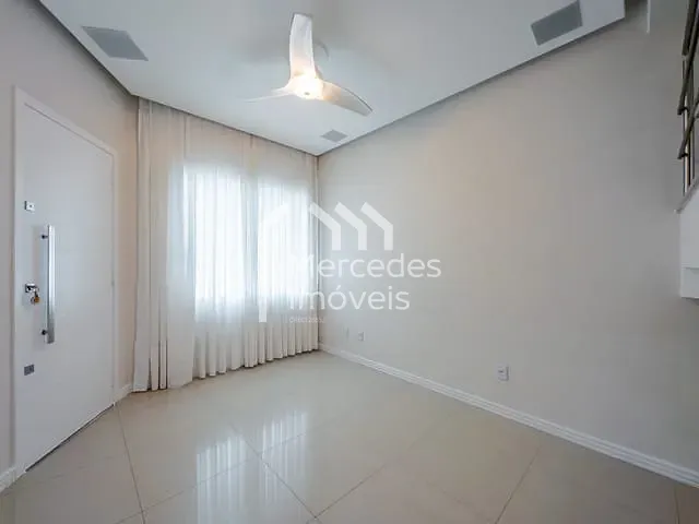 Sobrado com 165m² 2 quartos e 3 banheiros, à venda, no bairro Dom Bosco em Itajaí