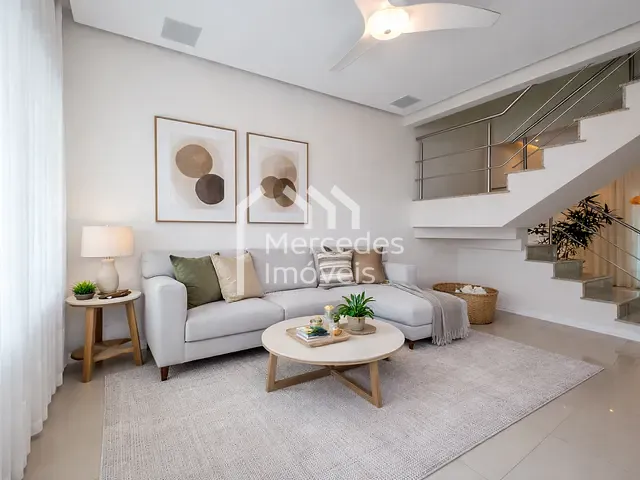 Sobrado com 165m² 2 quartos e 3 banheiros, à venda, no bairro Dom Bosco em Itajaí