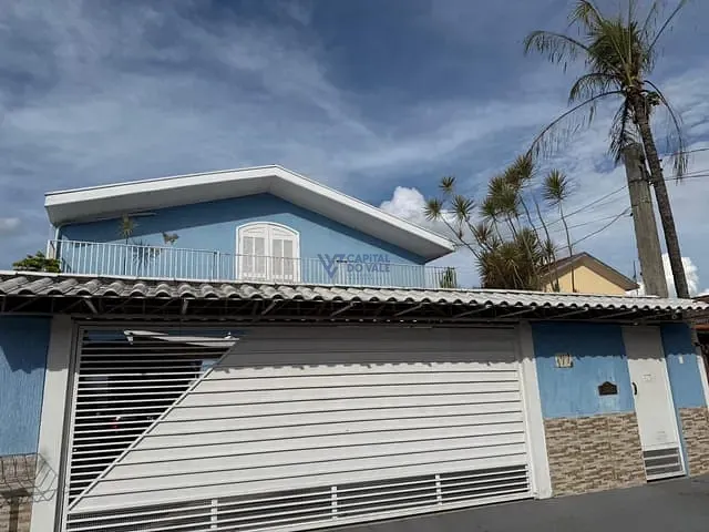 Sobrado com 293m² 5 quartos e 4 banheiros, à venda, no bairro Jardim das Indústrias em São José dos Campos